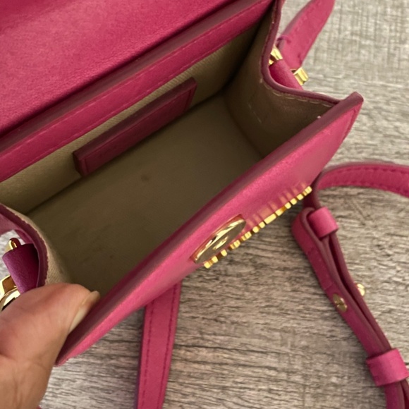 Jacquemus Le Chiquito Mini Bag - Picture 7 of 8